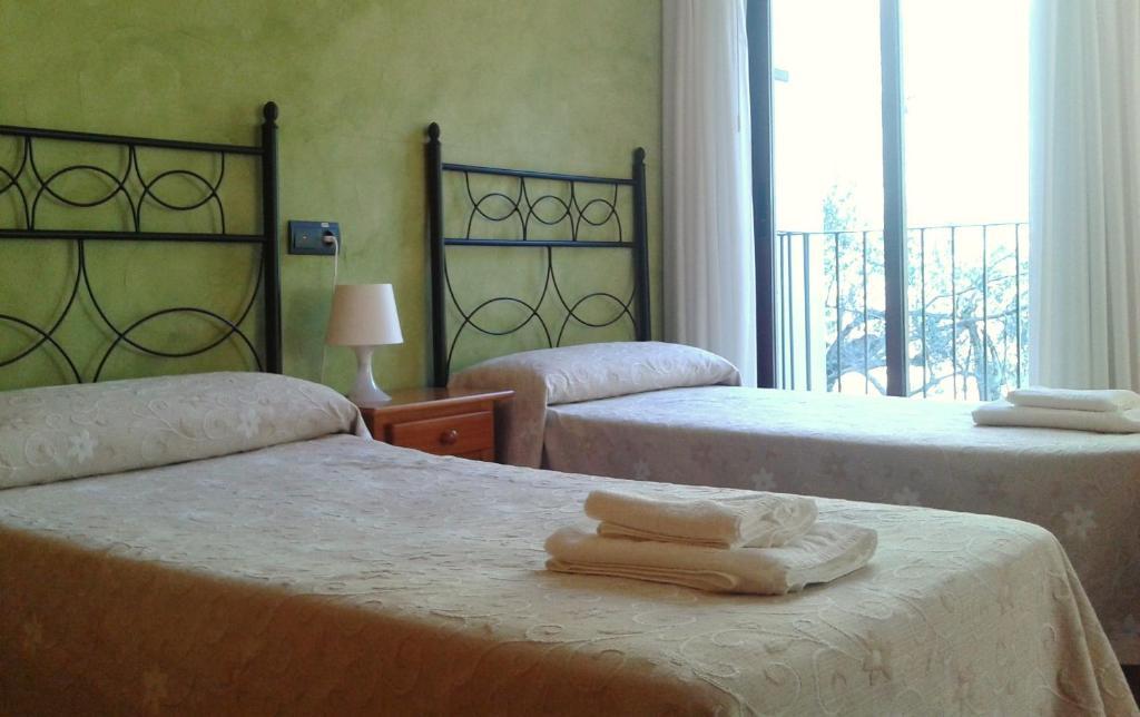 Hotel Restaurante Vinas Viejas Fuentes de Ayódar Kamer foto