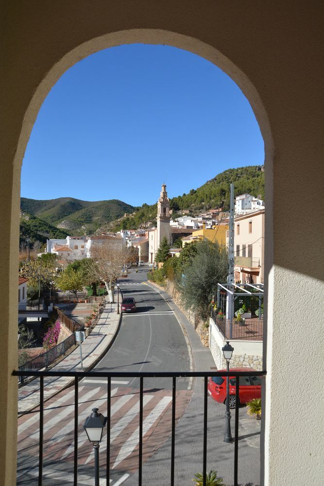 Hotel Restaurante Vinas Viejas Fuentes de Ayódar Buitenkant foto