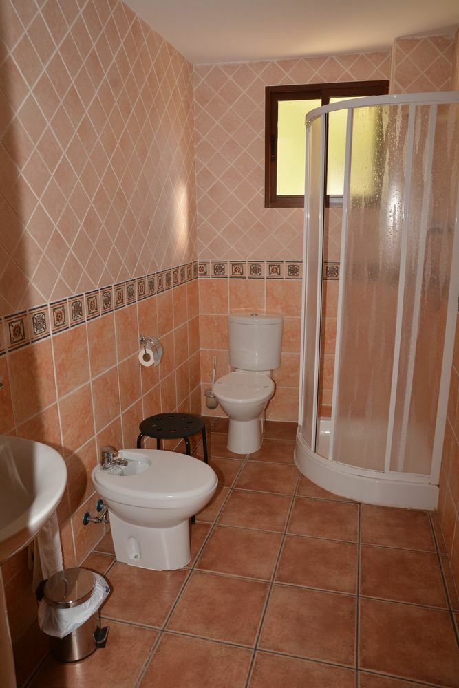 Hotel Restaurante Vinas Viejas Fuentes de Ayódar Buitenkant foto